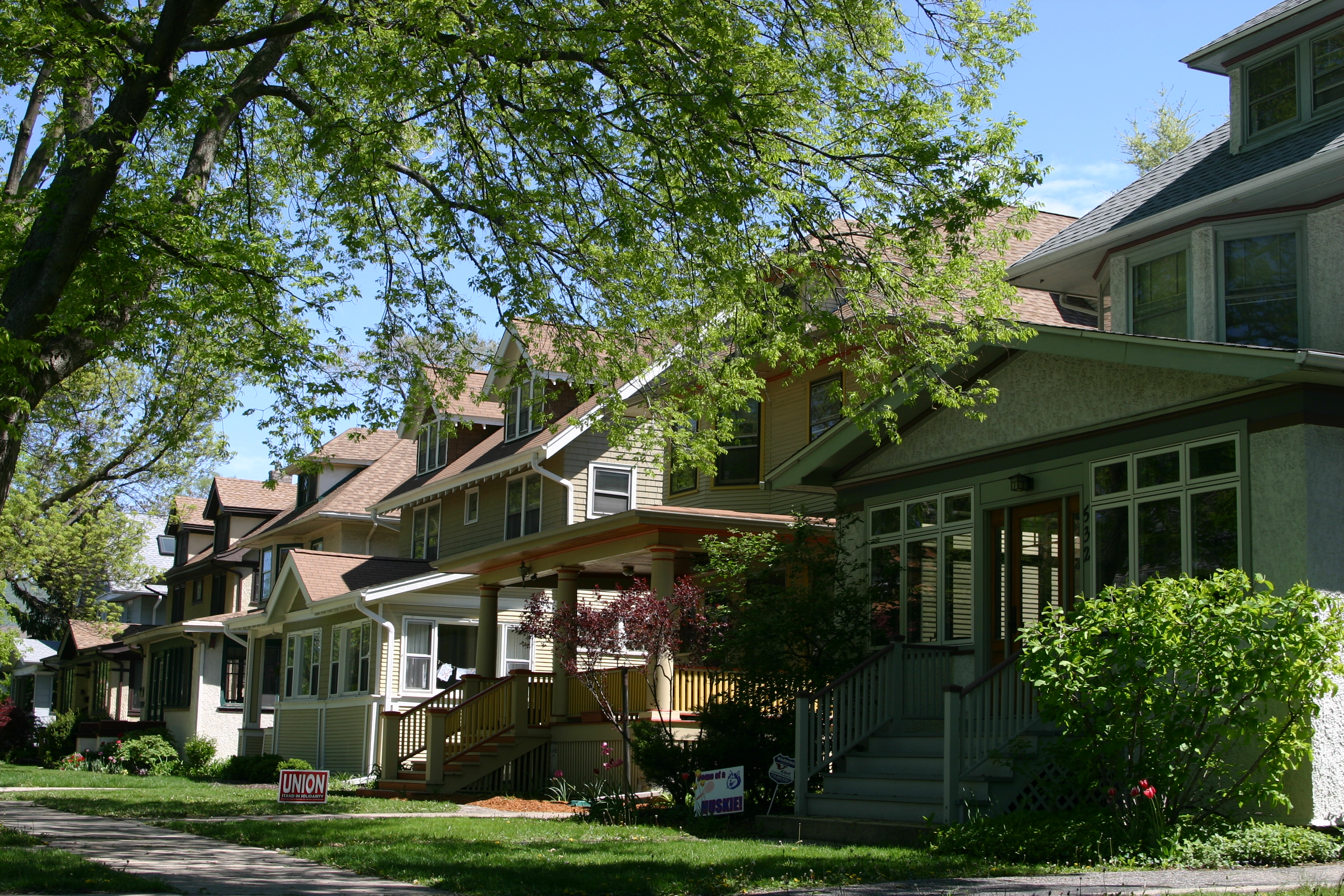 homes in spring