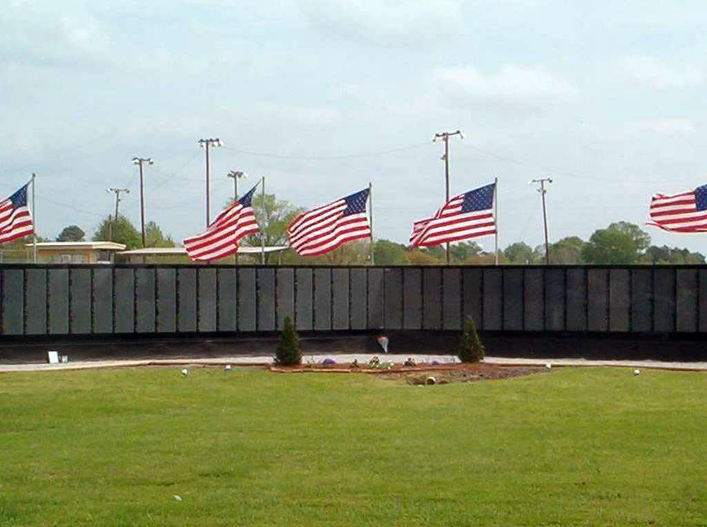 Photograph of the Moving Wall Viet Nam veterans' memorial